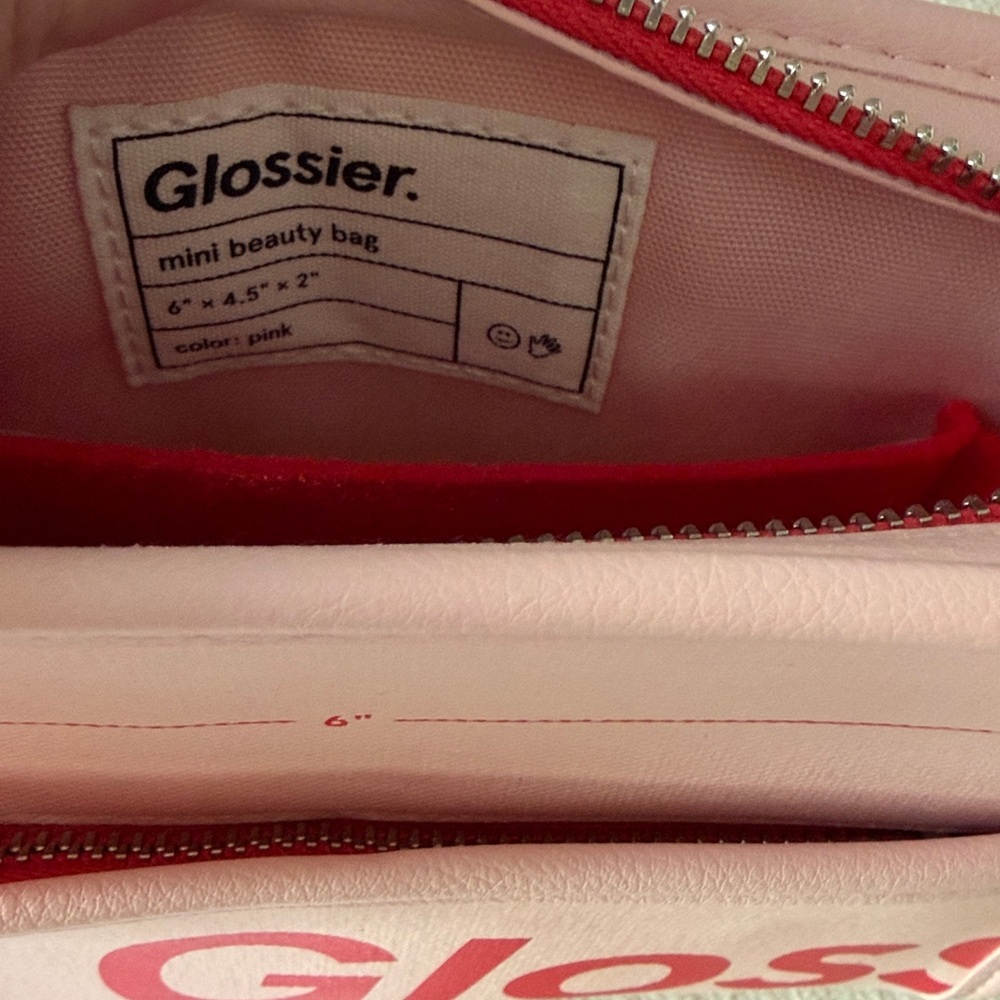 NWT Glossier Mini Beauty Bag - Picture 3 of 5